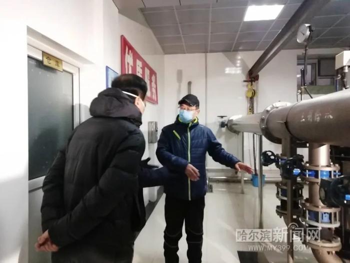 疫情紧缺药品日产量3500件以上｜市国资委巡回督导企业防疫复工情况