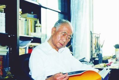 汪曾祺（1920年3月5日-1997年5月16日）