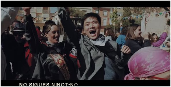 《不要跟着玩偶走》MV截图