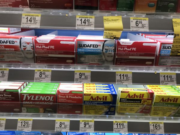 (沃尔格林自有品牌的药外包装上会有Walgreens的标志 新华社记者汪平摄)