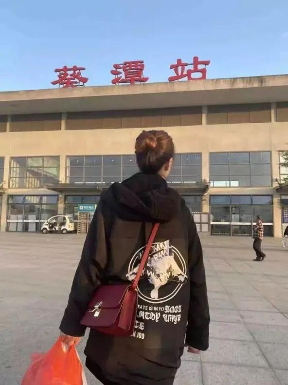 图源：人民日报客户端