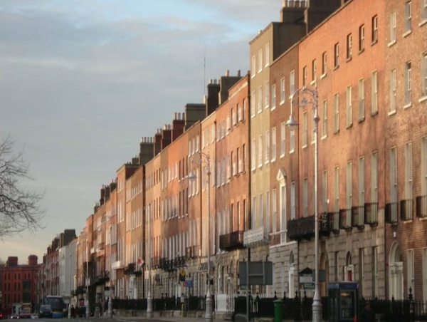 都柏林街景中的乔治亚风格建筑