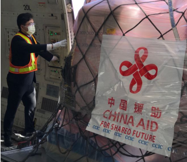 ▲中方援助物资运抵巴基斯坦。（中国东方航空）