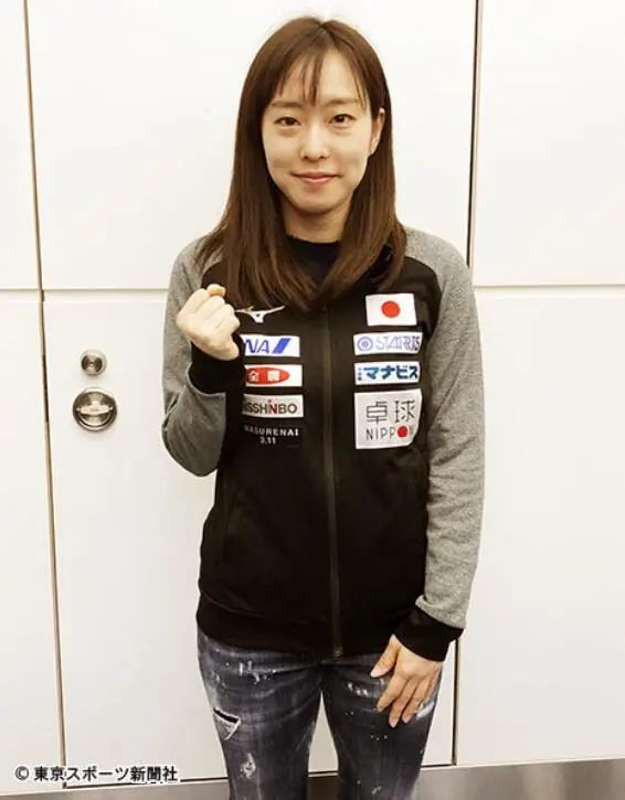 石川佳纯出征时未戴口罩 图自东京体育
