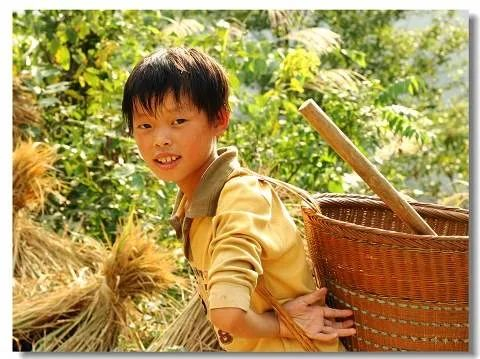 ▲宣恩小茅坡营村民（拍摄于90年代）