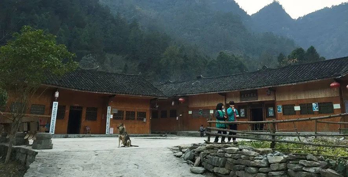 ▲咸丰蛇盘溪古寨