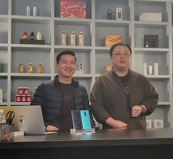 图自微博