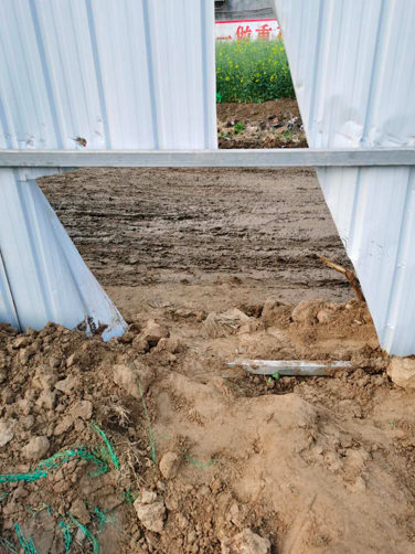  施工现场围栏有漏洞 受访者供图