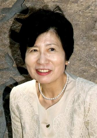 日本作家太宰治女儿因呼吸功能不全去世终年78岁_手机新浪网