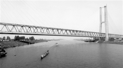  裕溪河特大桥受访者供图