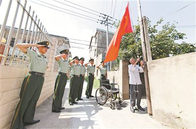 升旗仪式。（资料图片）
