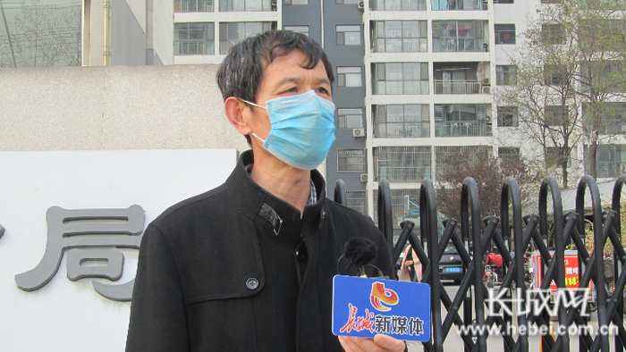 衡水市农业农村局农业产业化科科长朱会杰接受记者采访。  郭庆敏 摄