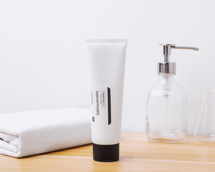 ▲HomeFacialPro氨基酸净润平衡洁面乳