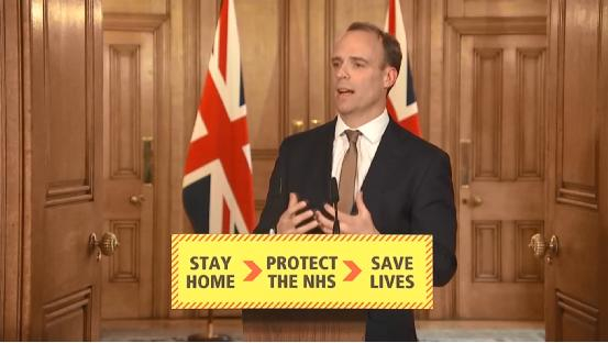  △3月30日，英国外交大臣多米尼克·拉布主持政府疫情发布会