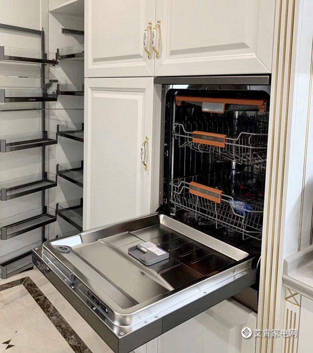 COLMO洗碗机容量可观