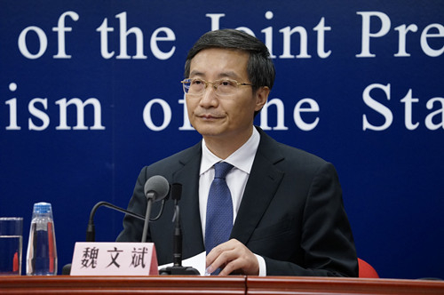 北京同仁医院副院长、眼科主任魏文斌。央视网记者 马烨/摄