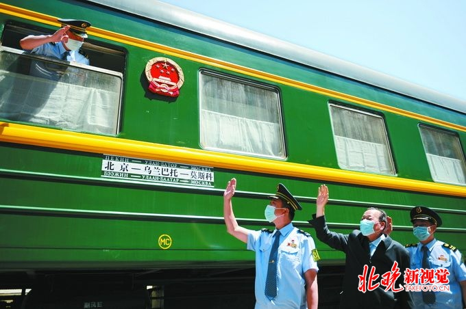 老中青三代列车长难得相聚