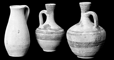     阿尔米纳出土的陶罐，现藏于丹麦国家博物馆。资料图片