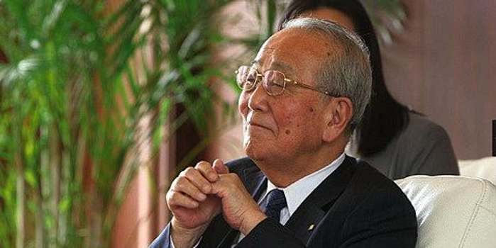 稻盛和夫:做"自燃型"的人,在"旋涡中心"工作