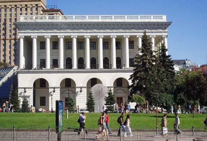 乌克兰国立柴可夫斯基音乐学院校园。