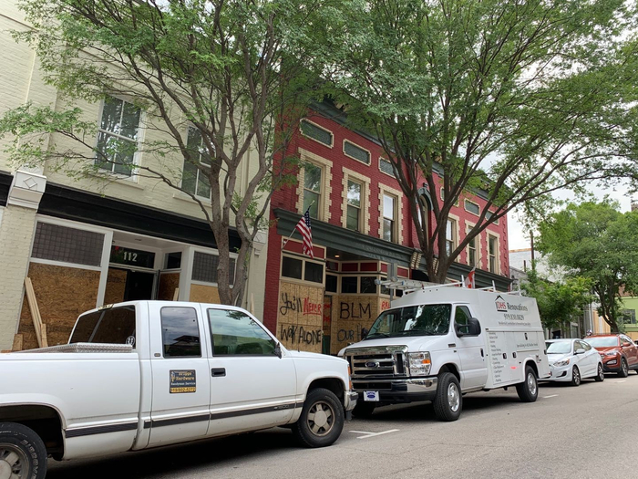 “黑人的命也是命”（BLM）的涂鸦 本文图片均为作者供图