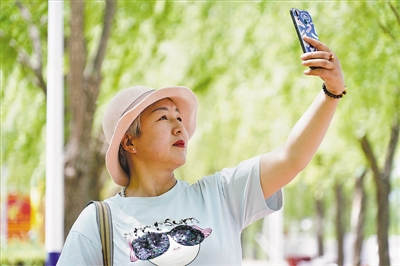 治理后的茹河岸边变公园，成为居民休闲好去处