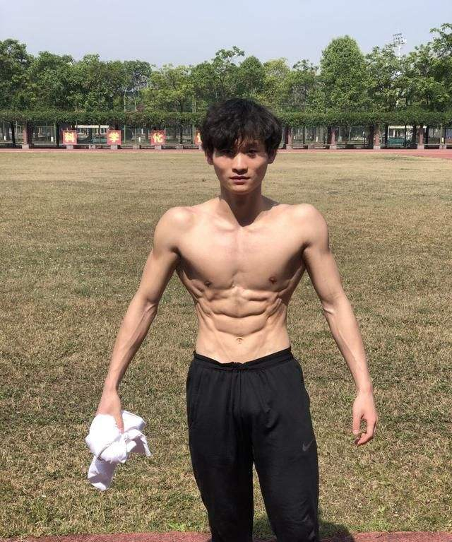 图片来源：何宇鸿网络发布