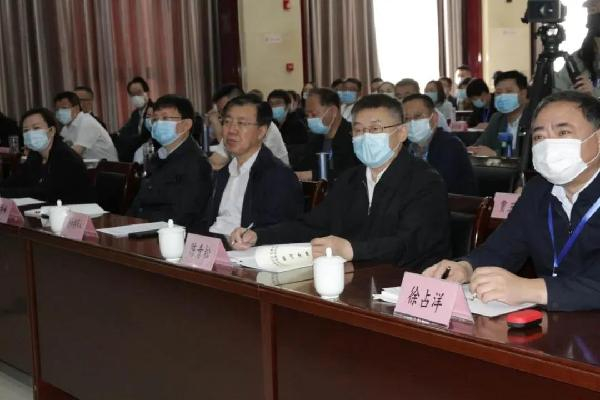 参训学员认真听讲