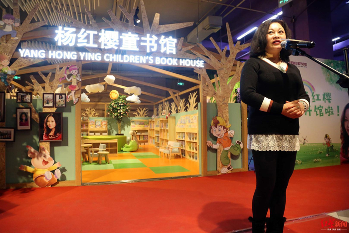 杨红樱资料图 图据IC photo