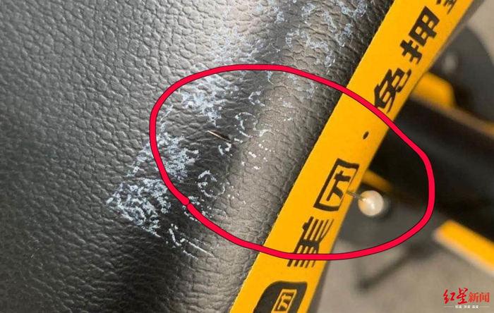 共享单车坐垫上被插针 受访者供图