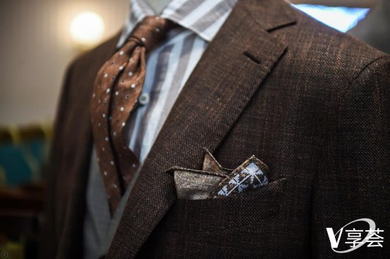 品鉴沙龙现场西装展示