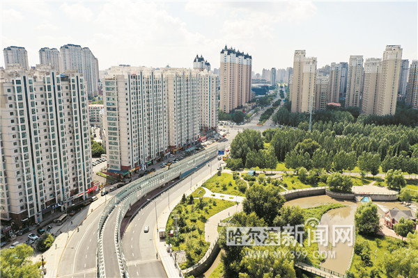 新建成的安阳路支线桥上江街下桥匝桥。