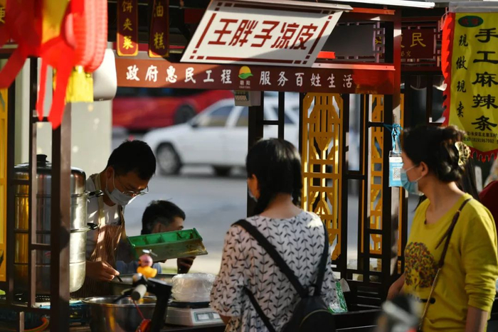 图片来源：新华社