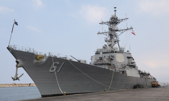  △去年9月，美国海军“拉梅奇号”驱逐舰停靠黎巴嫩