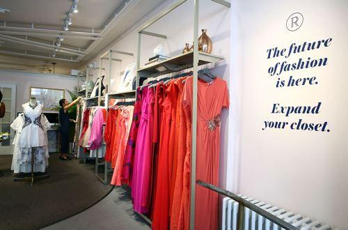 疫情重创零售业，服饰租赁生意首当其冲。视觉中国