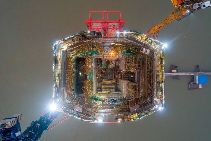 此前建设中的照片 