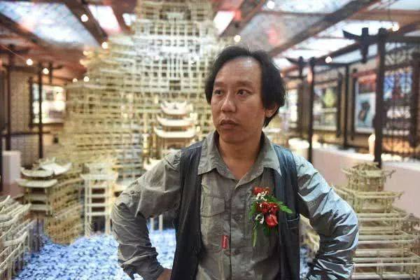 “水司楼”的设计者李宏进被称为建筑界的“湘西鬼才” 资料图