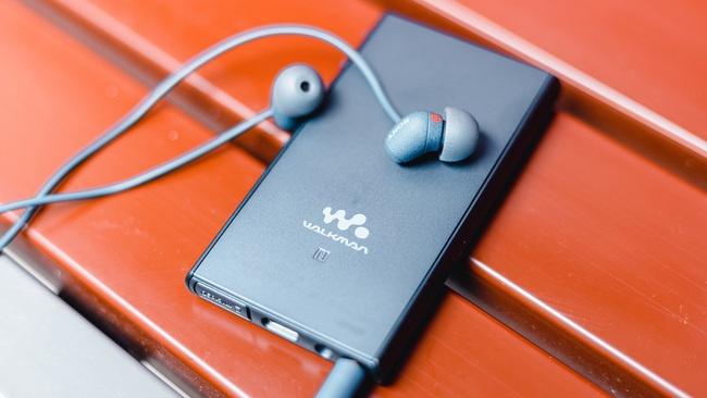 不止是以磁带和Walkman之名Sony NW-A105HN播放器体验_手机新浪网