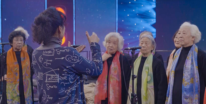 清华紫霞合唱团正在排练