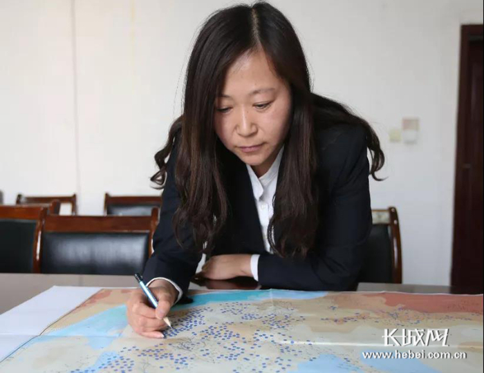 科研攻关人物之二：刘春春。华北油田供图