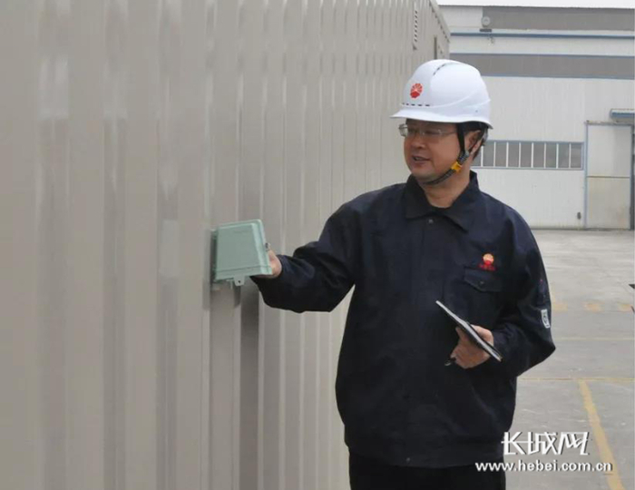 勇闯市场人物之一：王金甫。华北油田供图