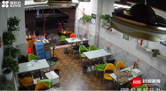 欧炳超失踪前曾在淮口一家餐馆吃宵夜