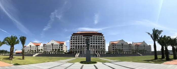 （厦门大学马来西亚分校主楼）
