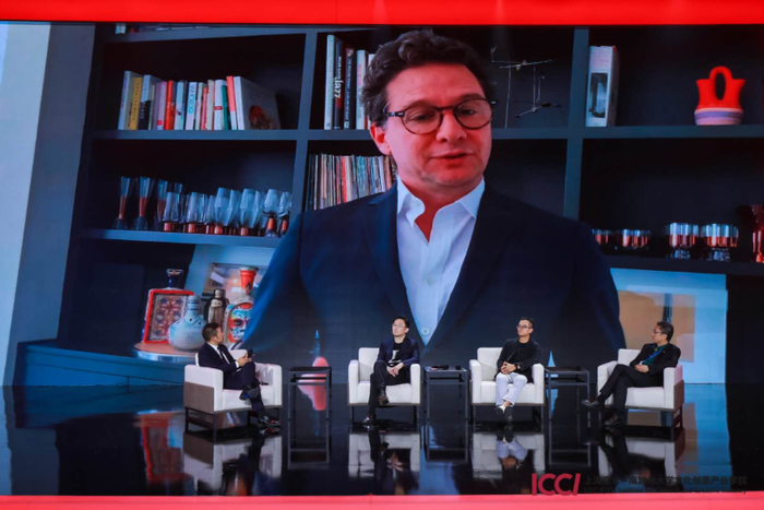 《摘金奇缘》制片人约翰·佩纳提