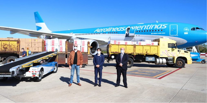 △阿根廷航空飞机从中国运回医疗物资