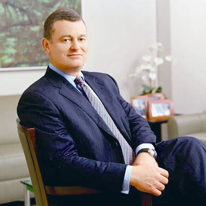 ▲雅诗兰黛之孙，第三代传承人威廉·兰黛