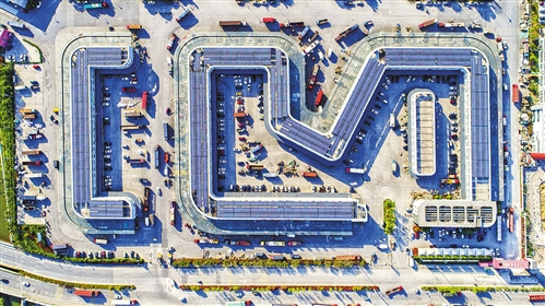  浙江长兴传化公路港俯瞰。 （资料图片）