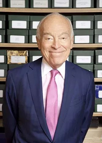 ▲长子莱纳德·兰黛，雅诗兰黛集团前任董事长，集团荣誉主席