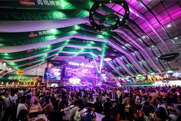 青岛啤酒节大棚 图片来源：青岛啤酒