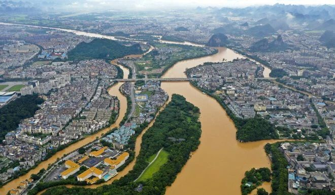 洪水中的城市  图/Yahoo News